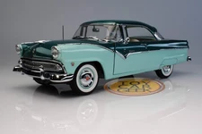 1955 Ford Fairlane Victoria (Pre-Owned) 1:24 Danbury Mint CXVC DM55ford