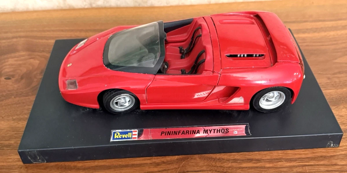Revell 1/18 FERRARI PININFARINA MYTHOS ROSSOフェラーリ ピニン