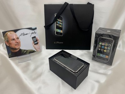 Apple iPhone 1st Generation 2G 4GB AT&T MATCHING BOX A1203 (GSM