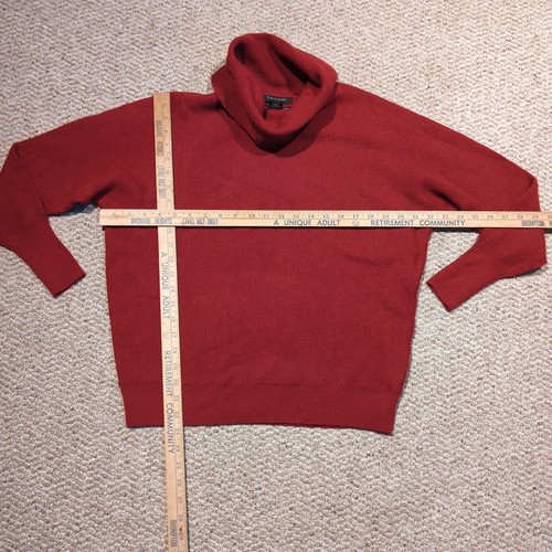 Tahari Extrafine Merino Wool Sweater Womens Medium Red Turtle Neck - Picture 2 of 6