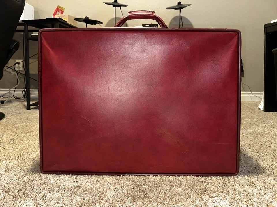 "Maleta equipaje vintage Hartmann con cinturón vinilo imitación cuero rojo grande 26 X 19""" Foto 2 de 4