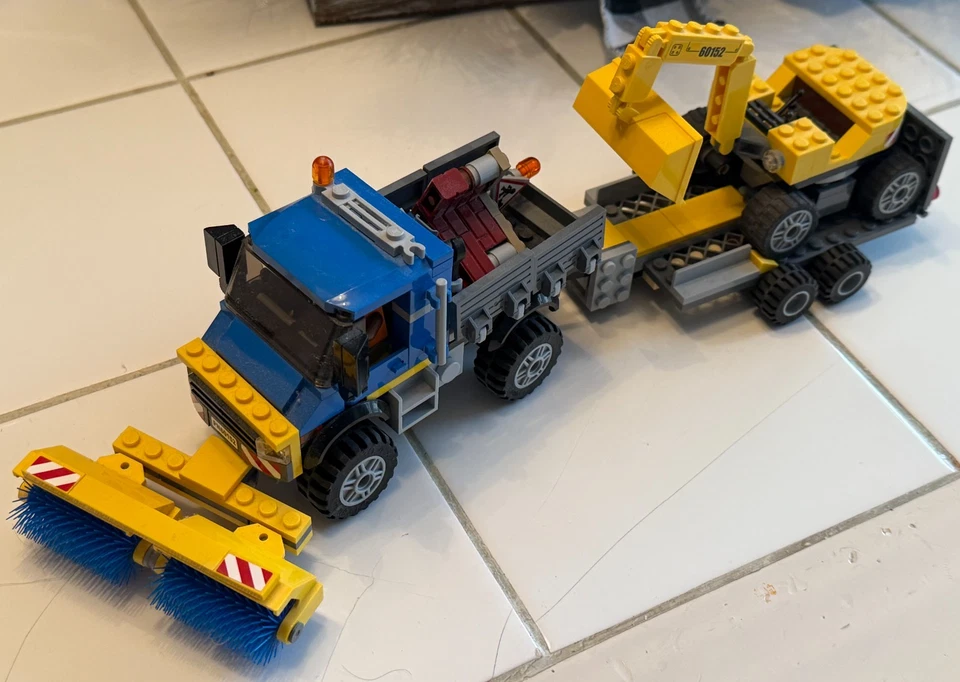 LEGO CITY: Sweeper & Excavator (60152) RETIRED-Used, but NICE! - Image 2 of 4