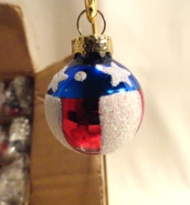 12 LILLIAN VERON PATRIOTIC RED WHITE AND BLUE MINI CHRISTMAS ORNAMENTS🎄