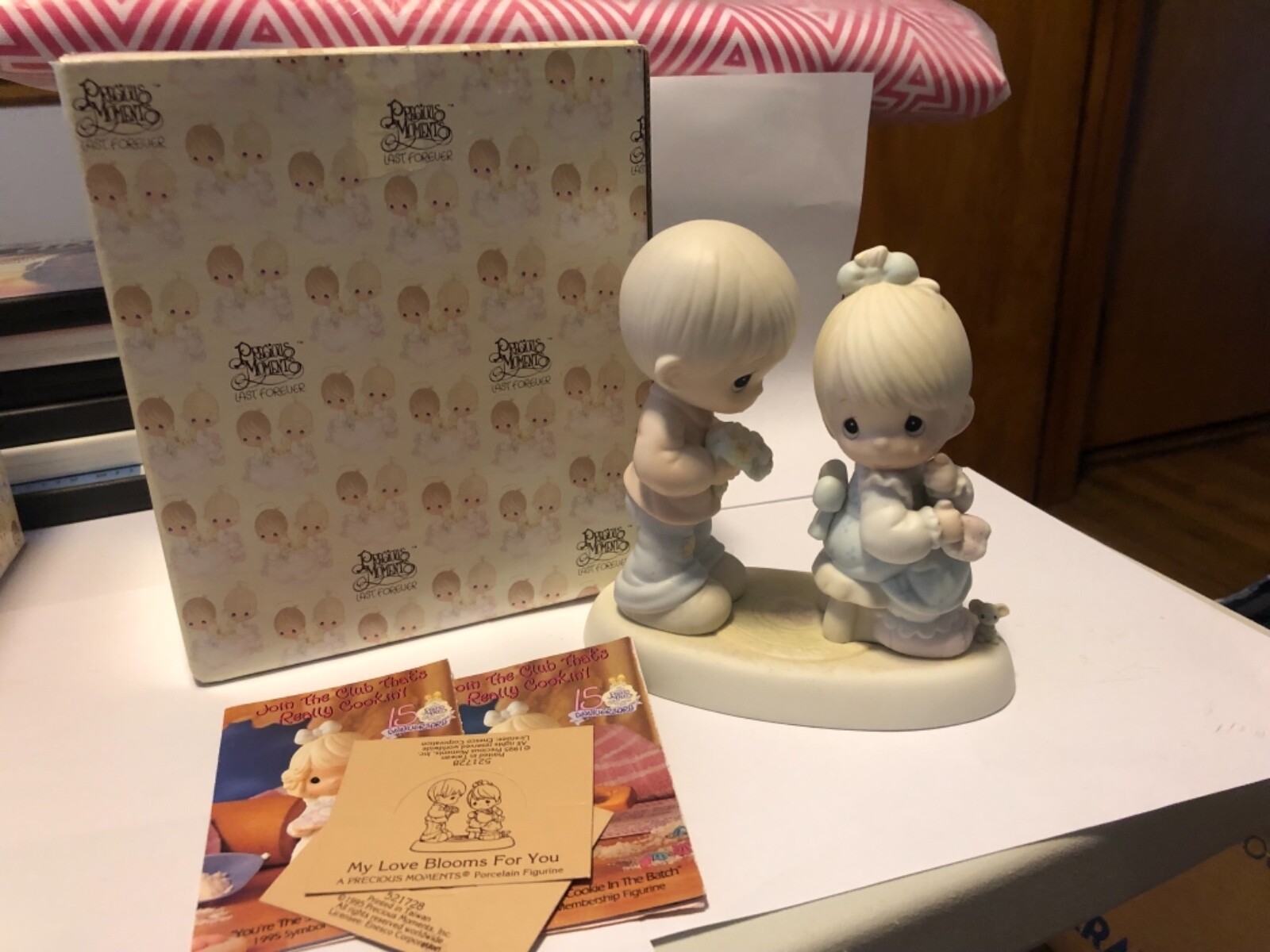Precious Moments Figurine 521728 My Love Blooms For You w/ Box Ship ...