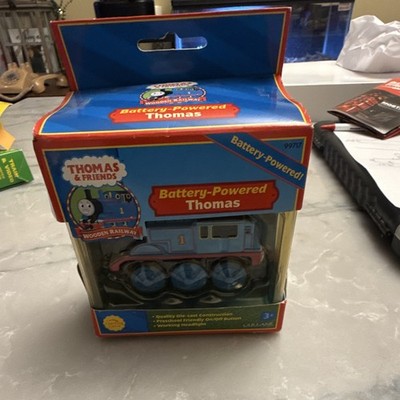 Thomas & Friends Wooden Railway Battery-Powered Thomas Engine Locomotive 99717