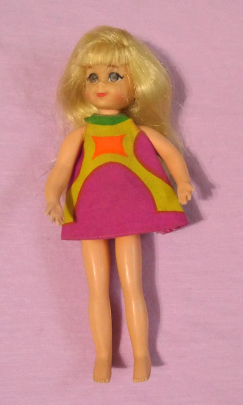 Vintage  Barbie Family 3570 Blonde Chris Doll