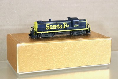 Samhongsa ORIENTAL LIMITED 1:160 N Diesel Lok Santa Fe AT&SF ALCO RS-3 1600HP