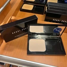 Bobbi Brown Skin Weightless Powder Foundation - N-052 Natural  0.38 oz Founda...