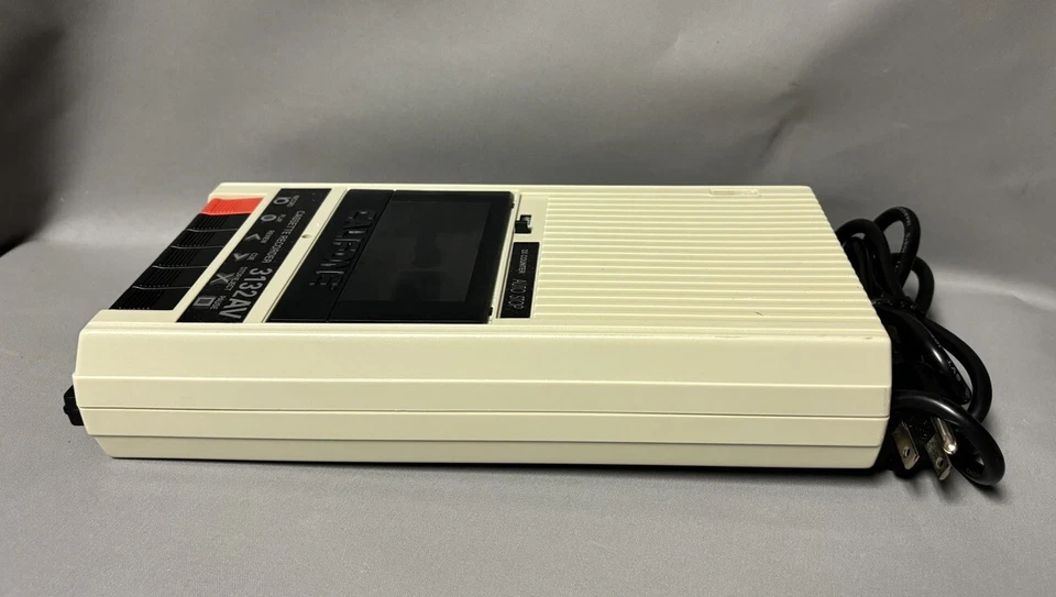 Gravador portátil vintage Califone toca-fitas 3132AV para peças ou reparos - Imagem 2 de 4