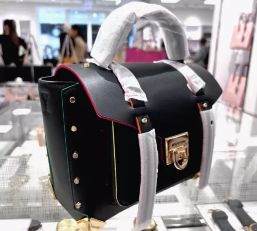 Michael Kors Manhattan Medium Leather Crossbody Bag Black Gold in Bahrain at BHD 92 Rating 5