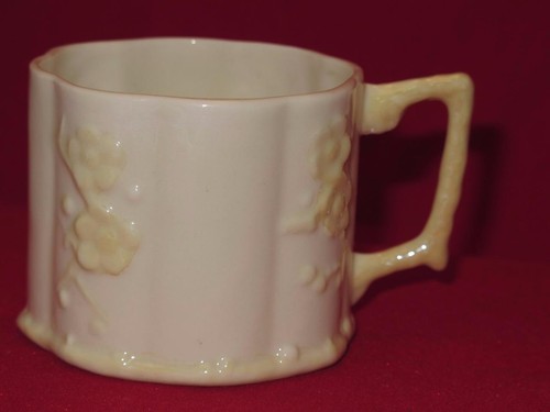 Belleek Irland Dorn Becher (e) 2 1/2" Kindertasse Demitasse - Bild 1 von 6