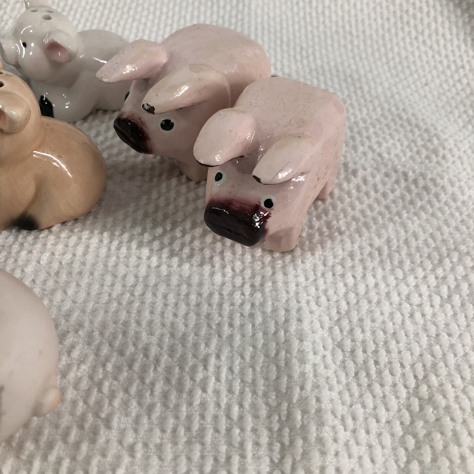 Lot of 13 pig collection salt and pepper ceramic wood plastic pig decor