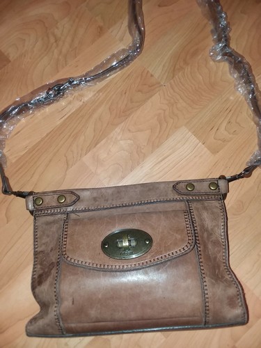 FOSSIL Maddox Brown Soft Pebbled 