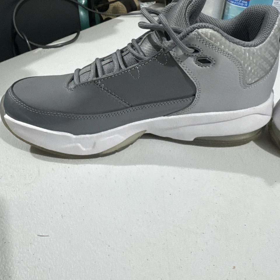 Nike Air Jordan Max Aura 3 GS Zapato Juvenil Talla 6Y Gris Lobo DA8021-005 Foto 4 de 4