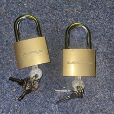 2x Sturdy blackspur Padlocks 48mm Each With 3 Keys Used Once With Few Scratches