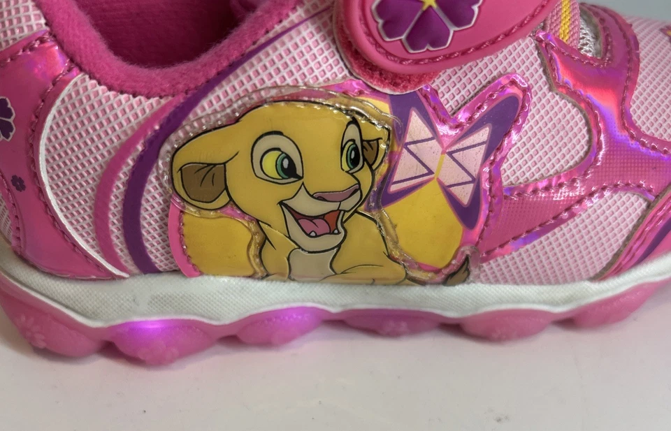 Disney El Rey León Iluminado Zapatos Atléticos Niño Pequeño Talla 7 Nala Rosa Tenis Foto 3 de 4