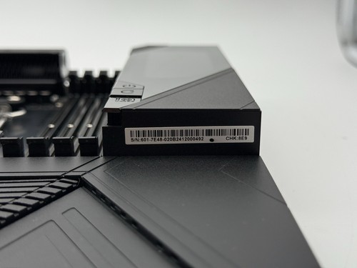 MSI MEG X870E GODLIKE AM5 AMD X870E SATA 6Gb/s Extended ATX Motherboard - Picture 15 of 21