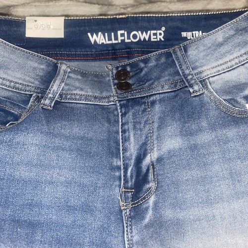 Women’s Junior Wallflower Size 9,,  color is called MARA The Ulta Fit. - Picture 6 of 8
