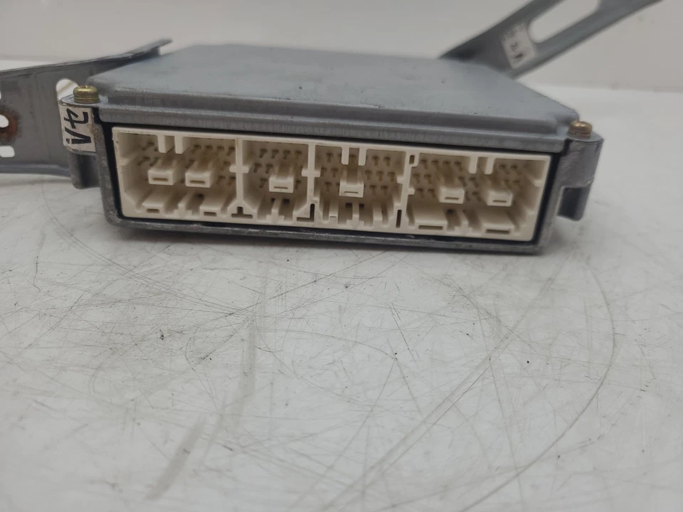 1998 TOYOTA CAMRY 3.0I V6 AUTO Engine ECU  - Image 4 of 4