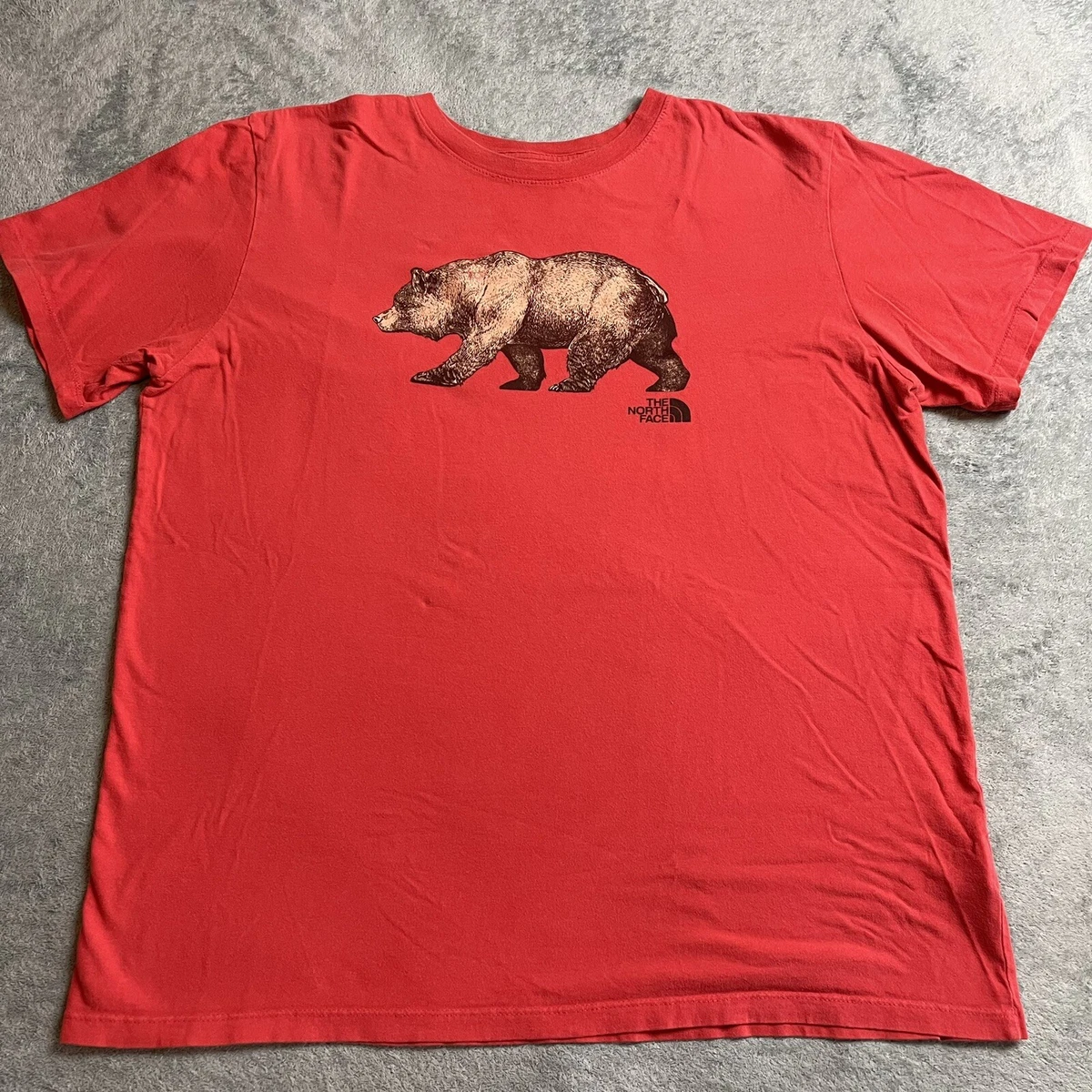 The North Face Men's Bear Tee Large, L , Standard-Fit SS Red T-Shirt