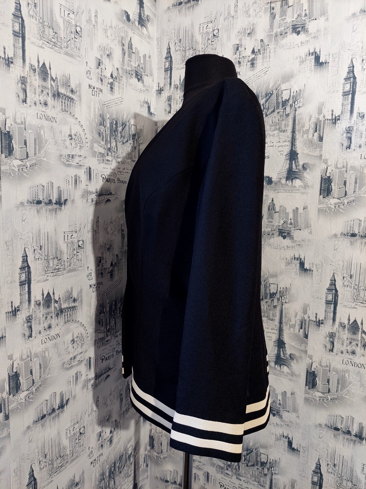 JOSEPH RIBKOFF Jacket Black Solid Beige Striped 1… - image 4