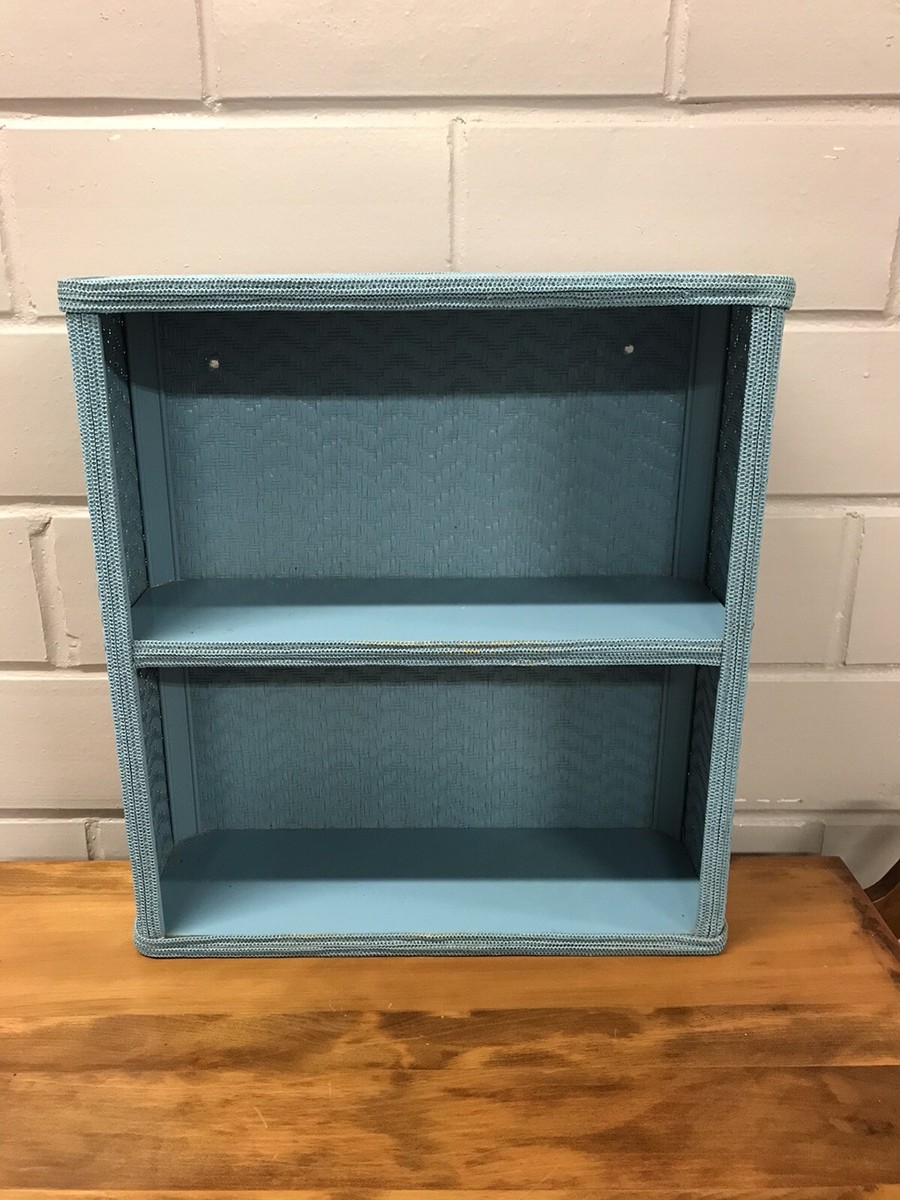 アメリカ　ビンテージ　ウィッカーシェルフ　グリーンがかったブルー VTG BLUE MCM WICKER WALL SHELF 17 1/2” TALL X 16 X 5 1/2” STAND