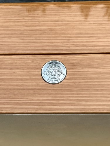Omega presentation box in Polished Walnut Finish - Picture 4 of 7