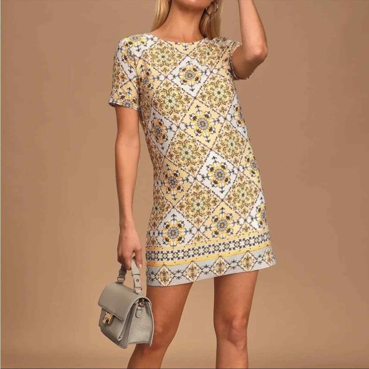 Lulus Dandy Lion Yellow Print Short Sleeve Shift Mini Dress Size Medium R64959