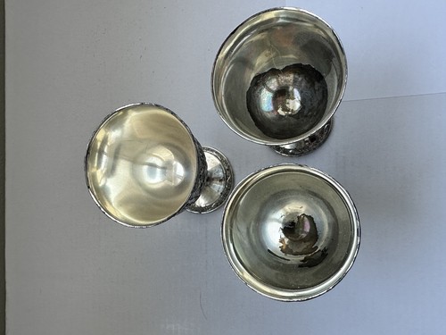Lot de 3 tasses à liqueur ou gobelets à vin vintage Raimond en argent made in Japan - Photo 3 sur 4