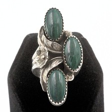 Anillo de malaquita con dientes de perro tradicionales de peón antiguo nativo americano talla 6