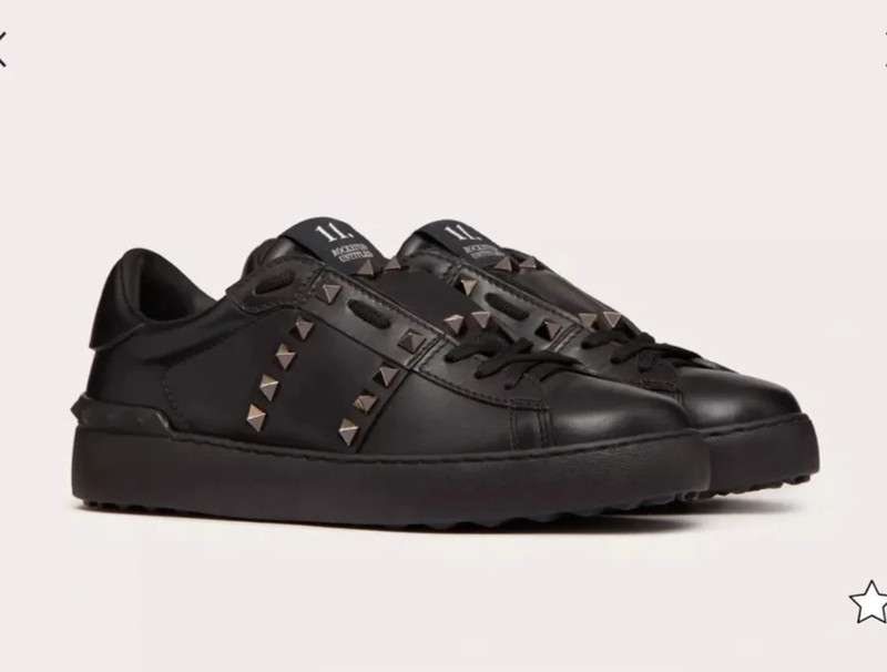 Valentino Garavani Black Rockstud Untitled Sneakers SZ 38 / 8 Retails $950