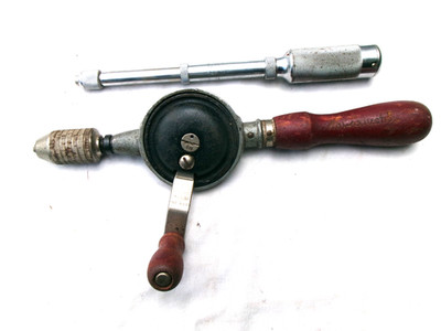 PAIR OF STANLEY DRILLS - NO. 610 EGG BEATER TYPE & NO. 41Y PUSH DRILL