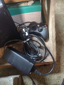Microsoft Xbox 360 S Console Bundle, With All Plug Ins, And 11 Games