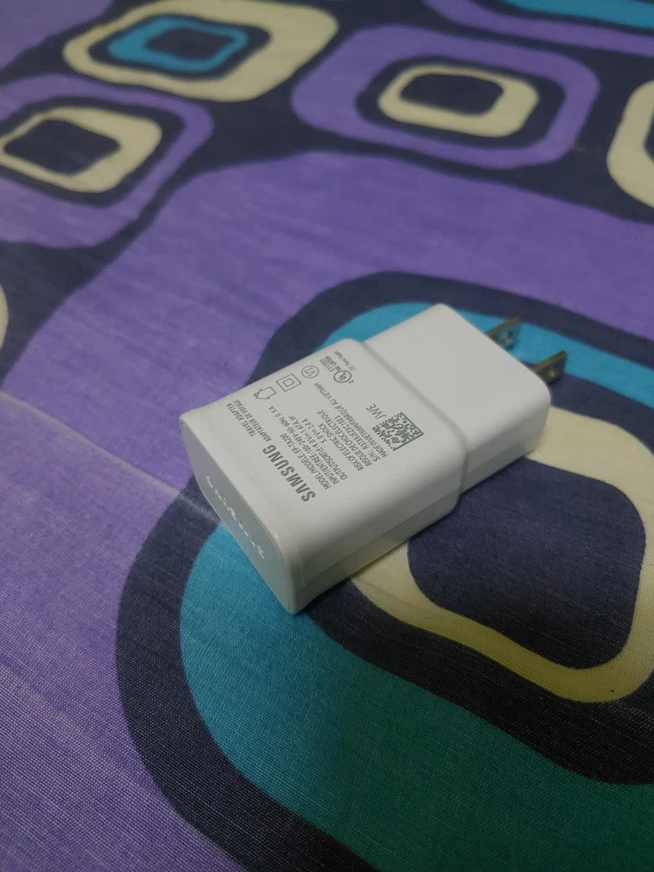 Charger - Image 2 of 2