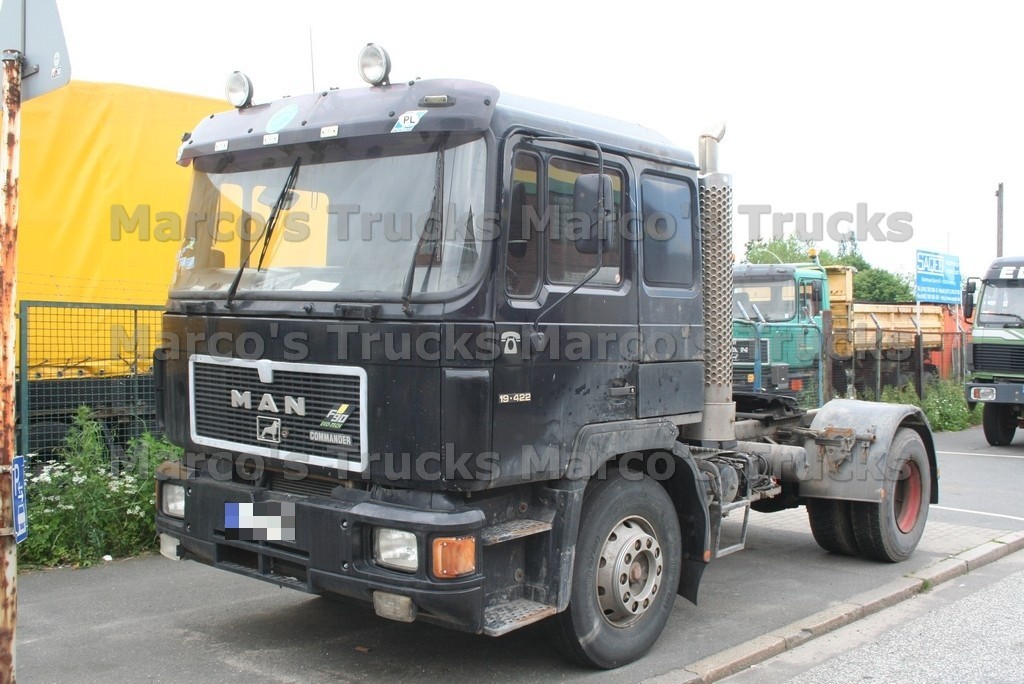 Truck photo MAN F90 19.422 tractor unit only Poland black FS90