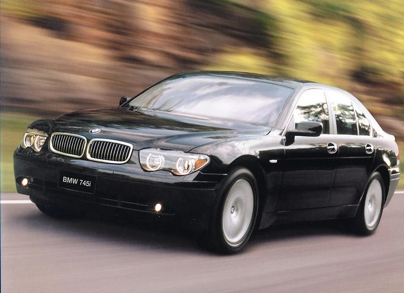 2002 BMW 7-Series 52-page Original Car Sales Brochure Catalog - 745i 745Li Foto 2 de 3
