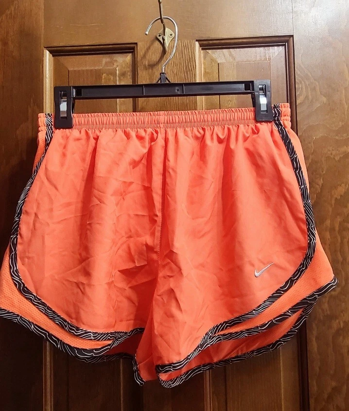 NWOT Nike Women s Tempo 3 Running Shorts MEDIUM Orange Black