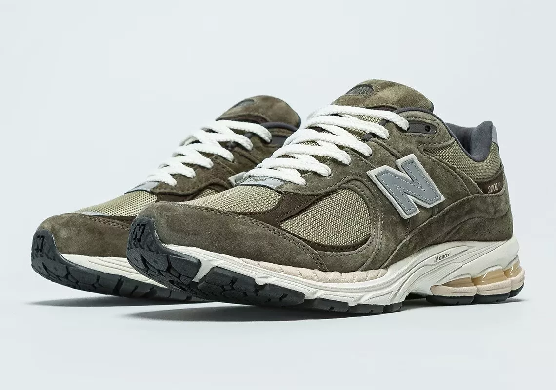 NEW BALANCE 2002R DARK CAMO - MEN'S SIZE 11.5 -M2002-RHN | Olive Green