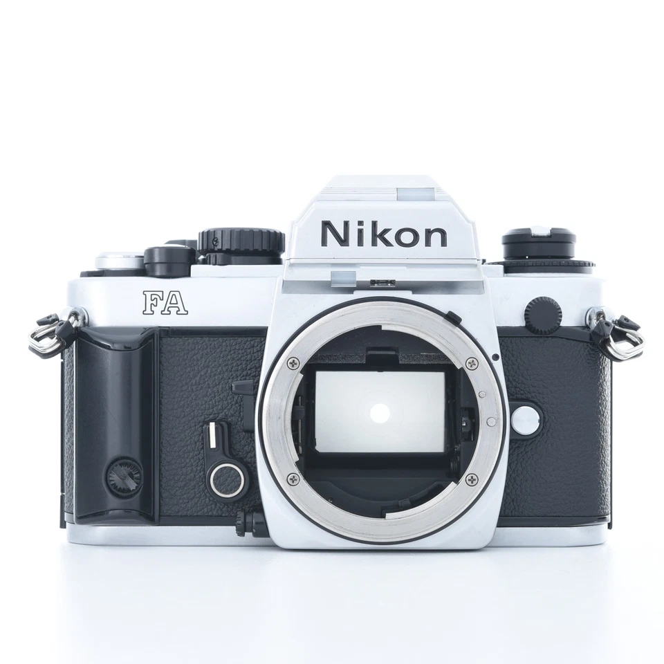 Nikon FA Silver SLR 35mm Film Camera Tested From Japan [Exc+5 ]#1027g - Image 3 of 4