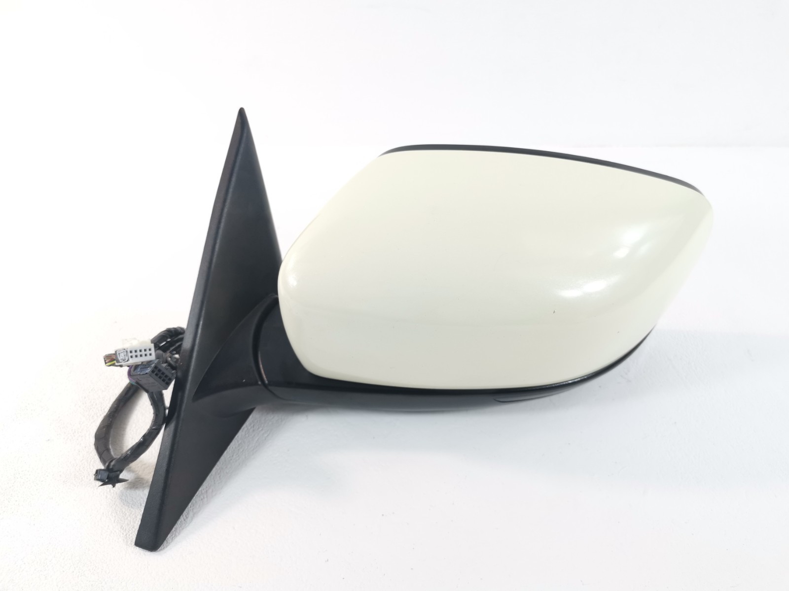 Maserati Ghibli S 3.0 Q4 2014 Left Driver Side Door Wing Rear View Mirror OEM