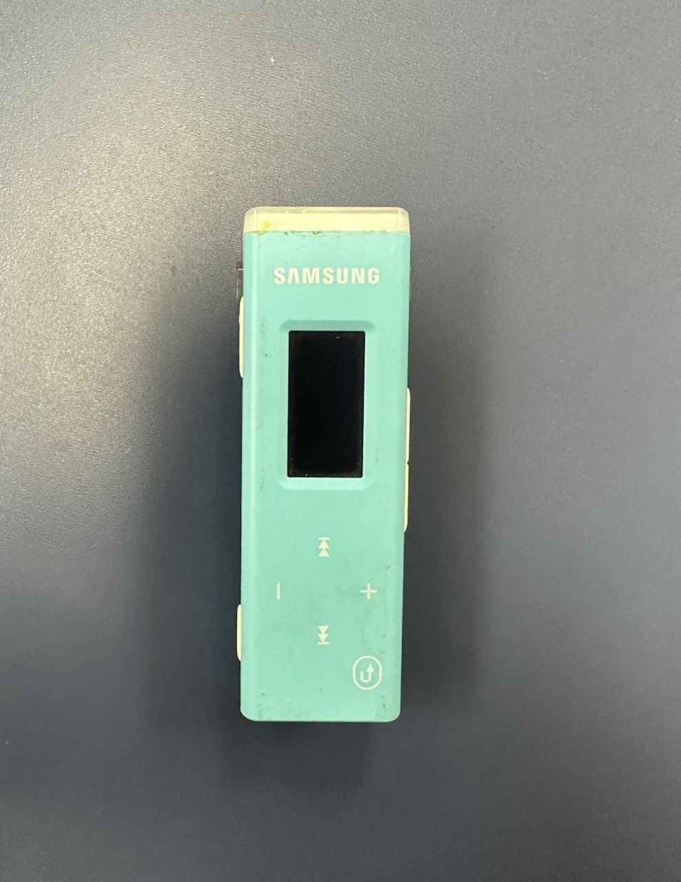 SAMSUNG YP-U3 1GB CYAN MP3 COMPACT PLAYER VINTAGE BABY BLUE SCREEN MUSIC STYLISH
