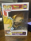Funko Pop! Dragon Ball Daima SS2 Son Goku #2305 Glow Chase MINOR BOX DAMAGE