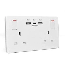 Wall Socket Double Switched with 2USB and 1 Type C Fast Charging 13 Amp 2 Gang W