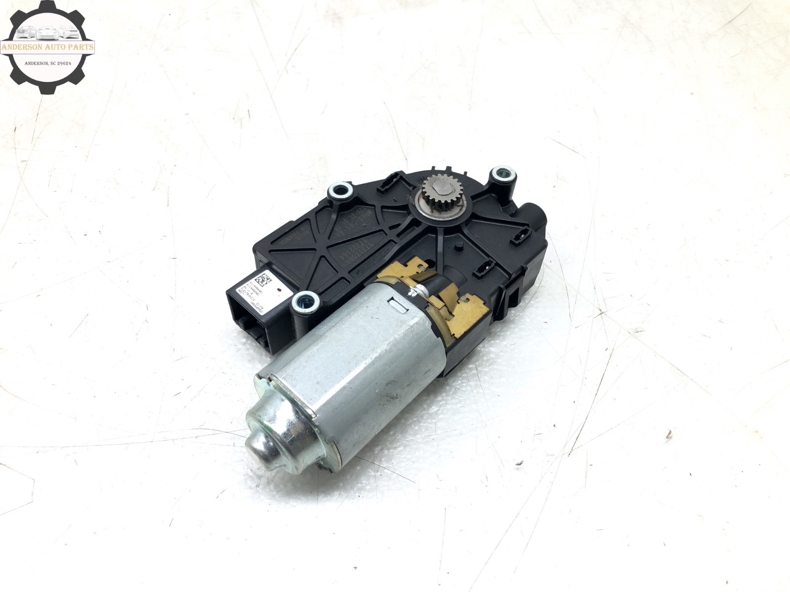 2017-2020 MASERATI LEVANTE SUNROOF MOONROOF WINDOW GLASS MOTOR OEM