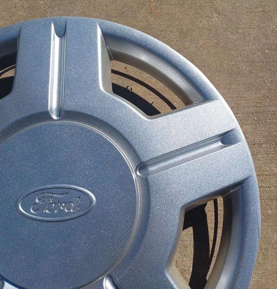 Tapacubos Ford Windstar 2001-2003 se adapta a rueda de 15", p/n 1F22-1130-AA, 7033 repintado Foto 3 de 4