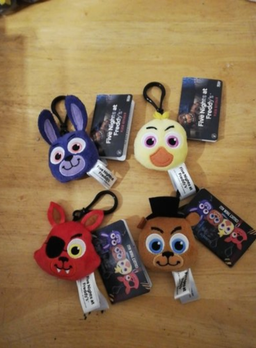 Five Nights At Freddys Keychains Set Of 4 Chica Bonnie Foxy Freddy Ebay