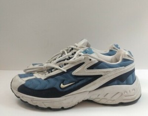 nike leather tennis shoes womens