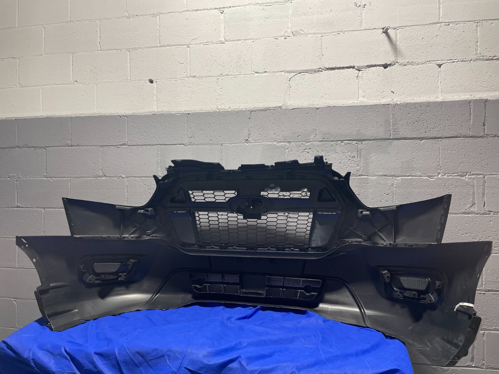 2020 2022 Ford Transit Front Bumper Assembly T150 T250 T350 