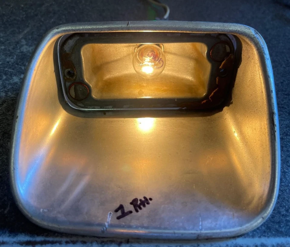 PARAGOLPES DELANTERO DERECHO MERCURY COMET LUZ LUZ DE ESTACIONAMIENTO 1967 67 OEM Foto 3 de 4