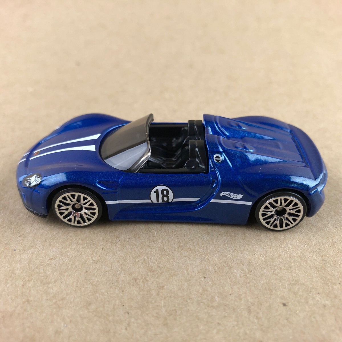 2024 Hot Wheels Porsche 918 Spyder Blue Pack Exclusive 1:64